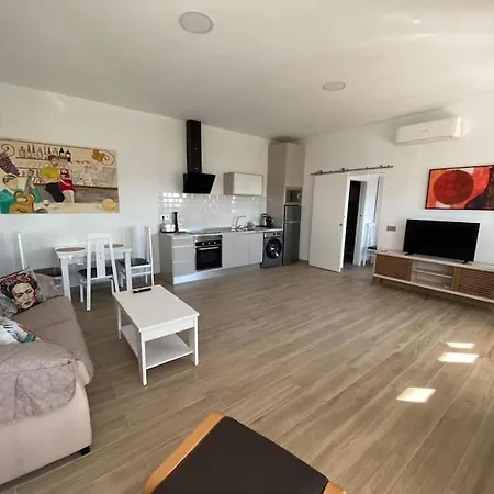 Sea Escape 2 Apartment