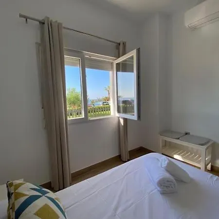 Sea Escape 2 *
